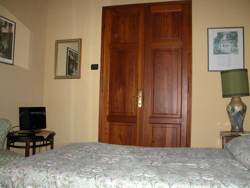 Villa Patrizia B&B Лукка Номер фото
